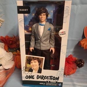 Hasbro One Direction Doll Harry Styles In Grey / Gray Suit RARE Global M…